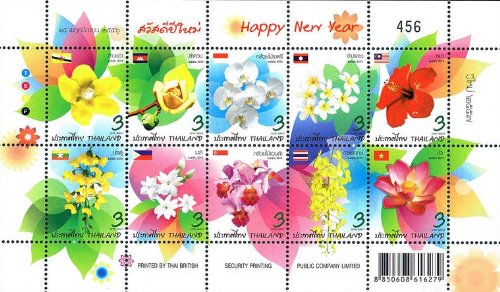 Emoticon funny smiley face #1 Awesome Quality Lot 12 New Pins Button Badge 1.25"