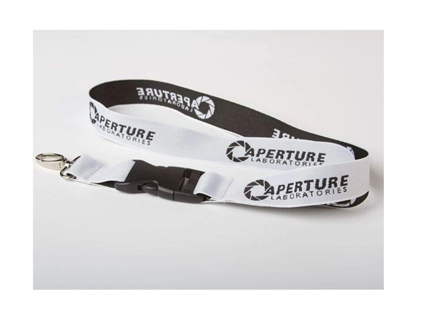 White geometric nylon lanyard with lobster clasp and key holder clip