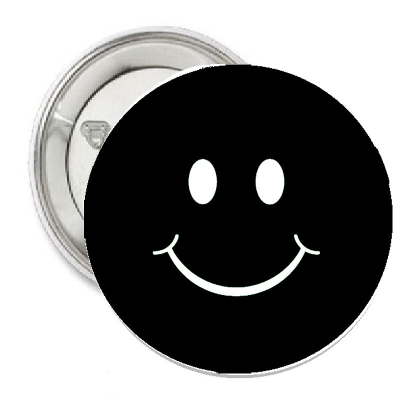 Pin trasero con emoticono sonriente retro en negro de 1,25"